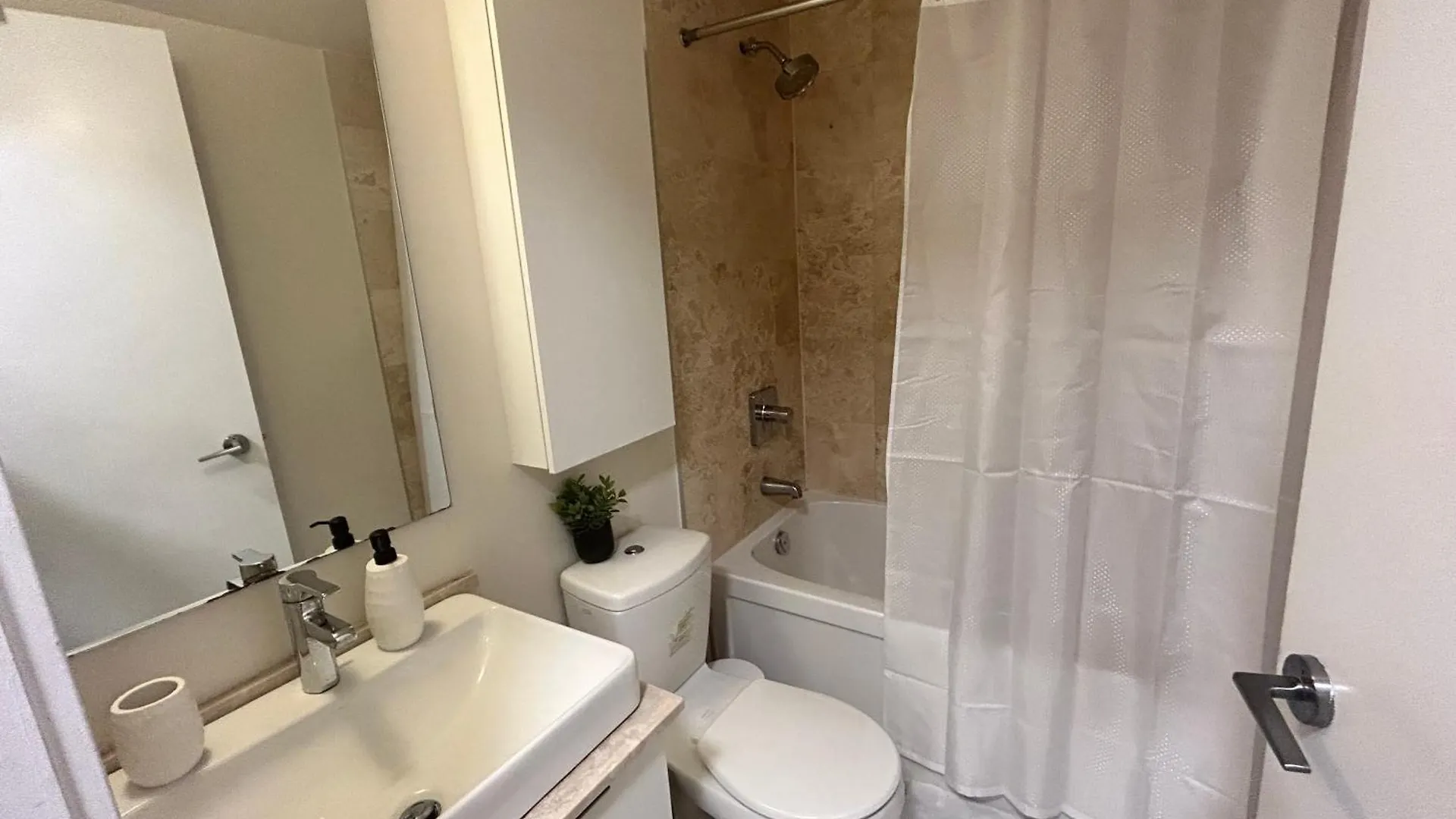 Harbourfront Apartment Toronto